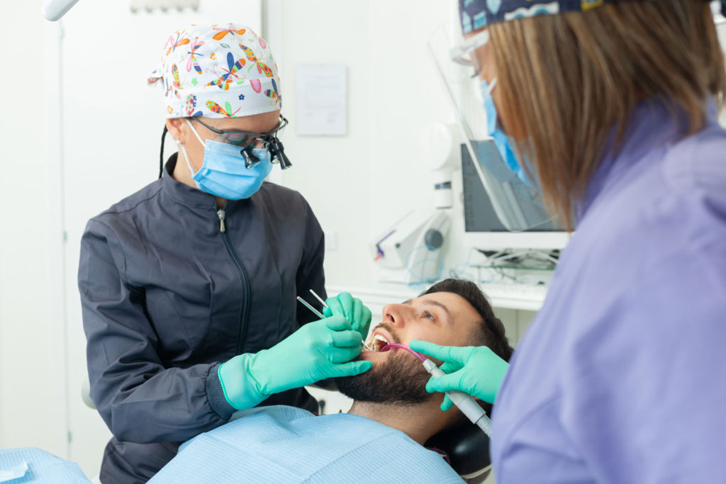 operatie chist dentar
