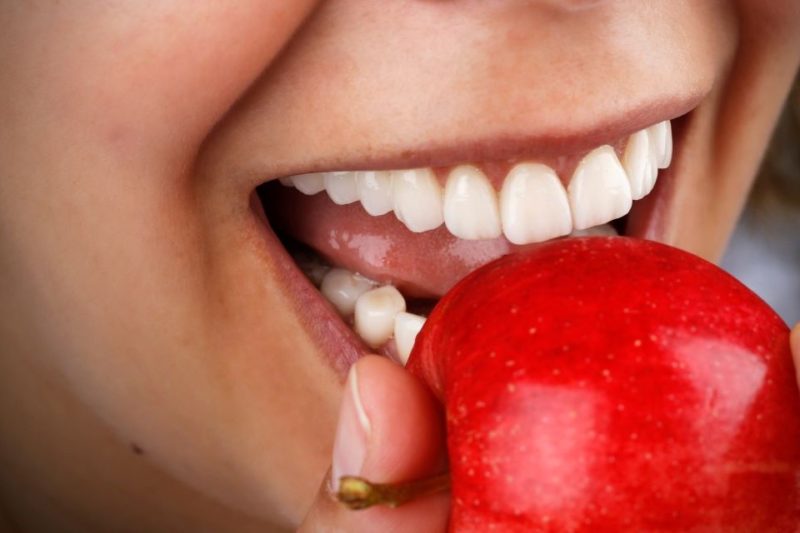 dinti coroane zirconiu