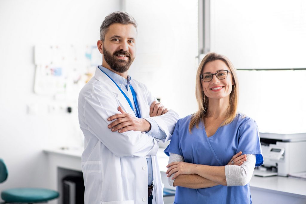 dentist si asistenta zambind