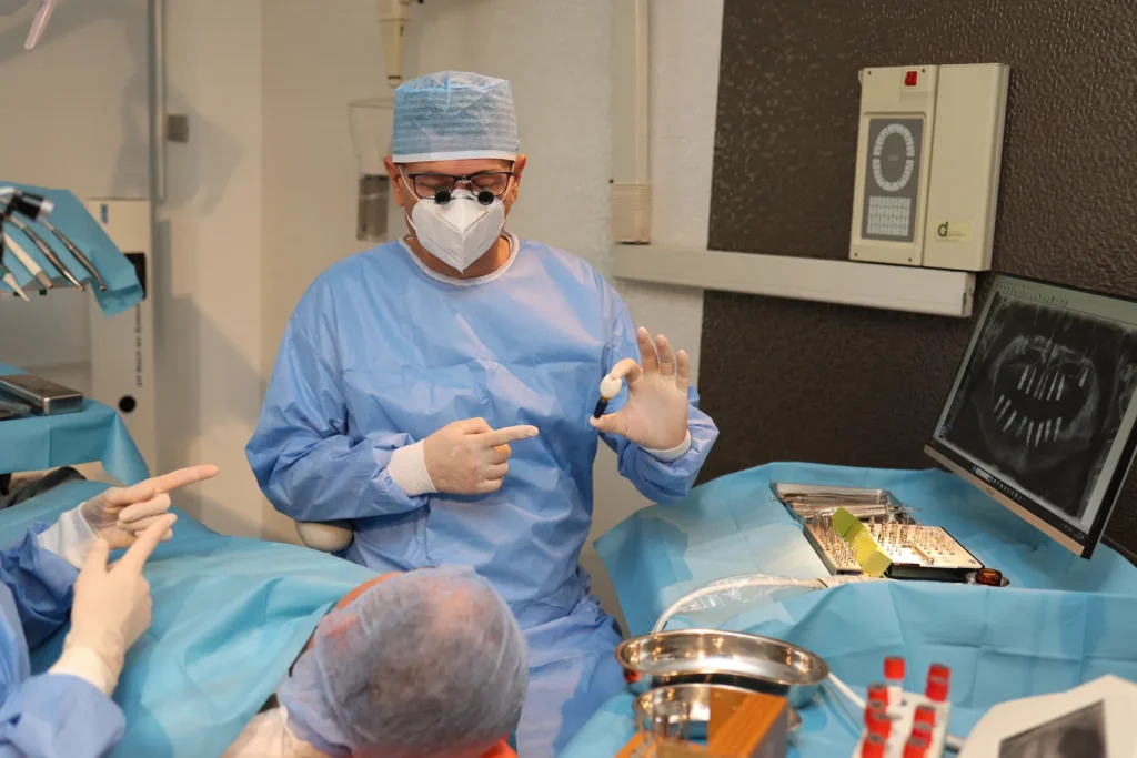 situatii in care este recomandat implantul dentar