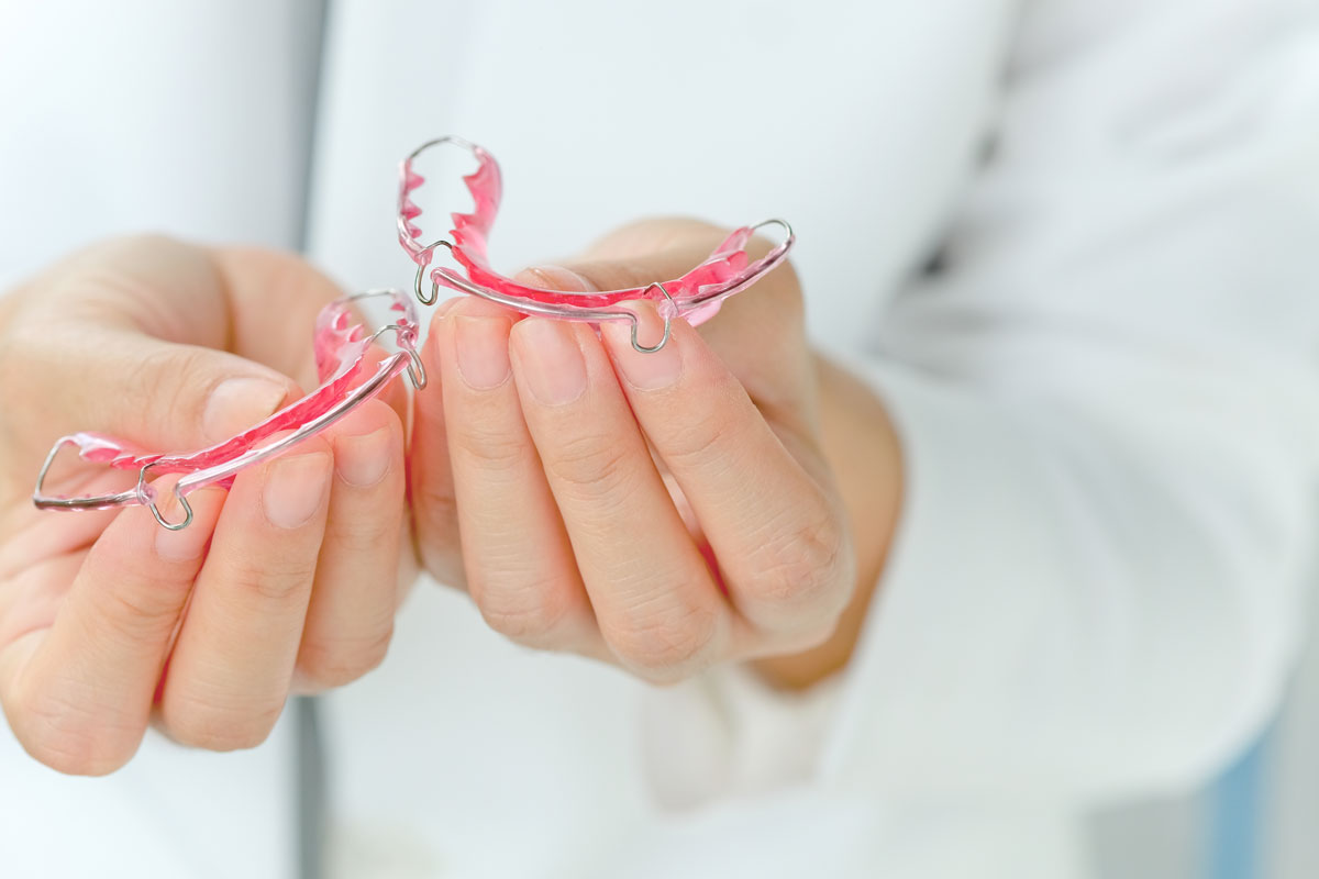 dentist care detine Retainer